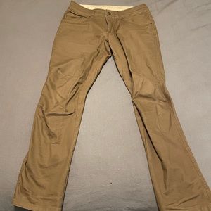 Kuhl Kanvus tan jeans
